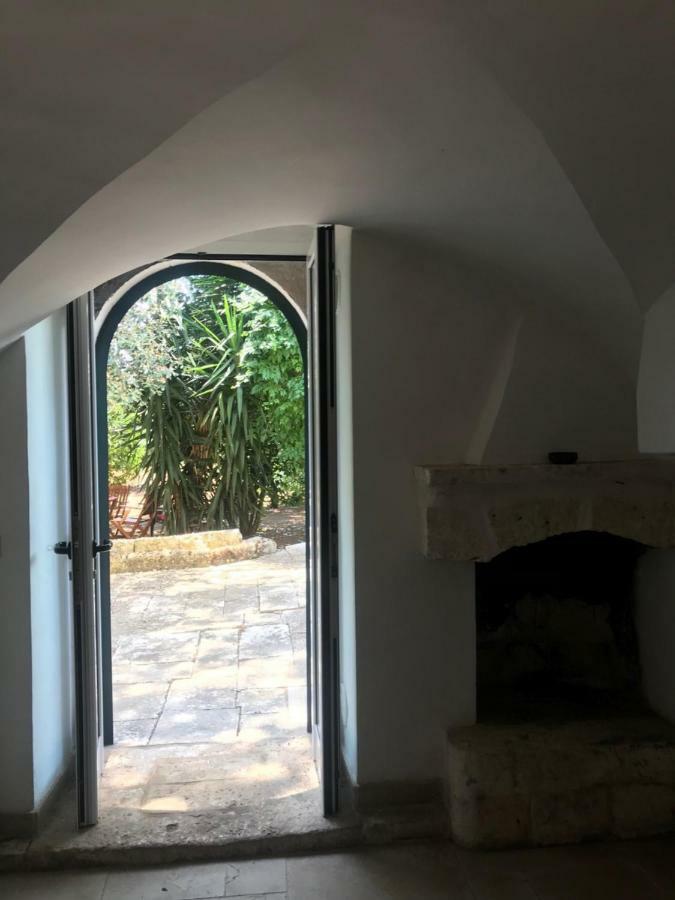 Villa Miccoli Country House Ceglie Messapica Esterno foto